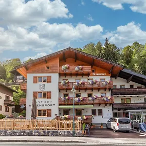 Bed & Breakfast Gasthof Alpensport - Joker Card Included -, Saalbach-Hinterglemm