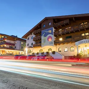 Bed & Breakfast Happyellow Boutique House, Saalbach-Hinterglemm